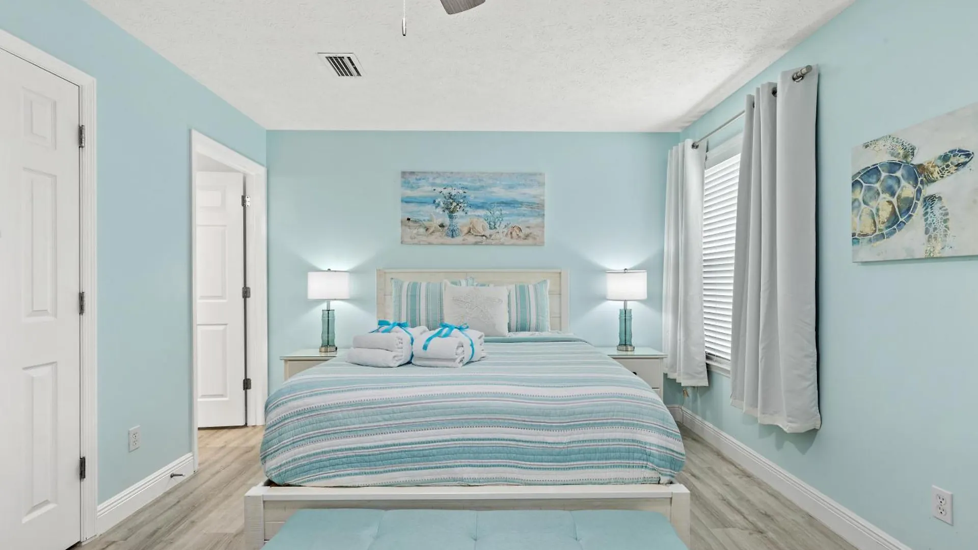 Sago By The Sea: 2-Bed, 25-Bath Retreat Steps From The Beach, Sleeps 7! Panama City Beach 0*,  Amerikai Egyesült Államok