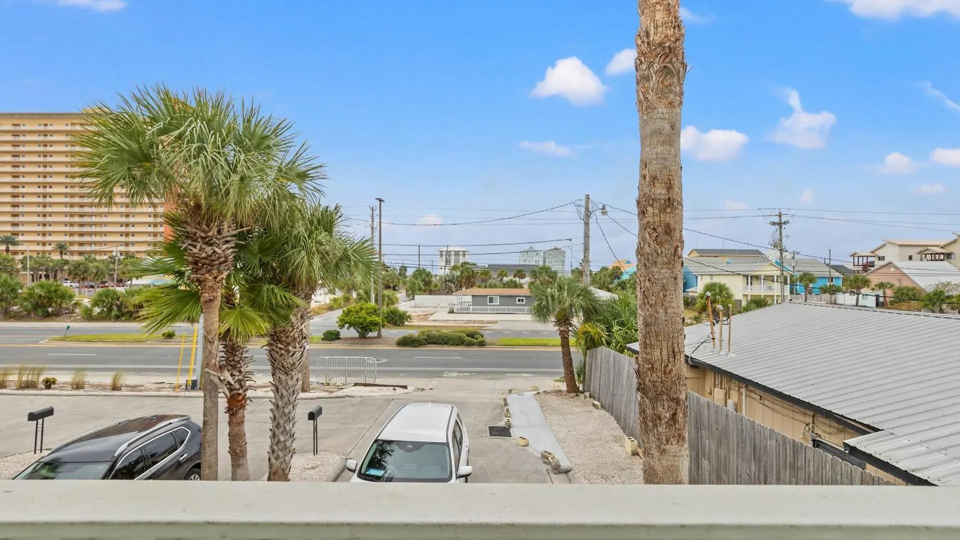 Sago By The Sea: 2-Bed, 25-Bath Retreat Steps From The Beach, Sleeps 7! Panama City Beach Nyaraló