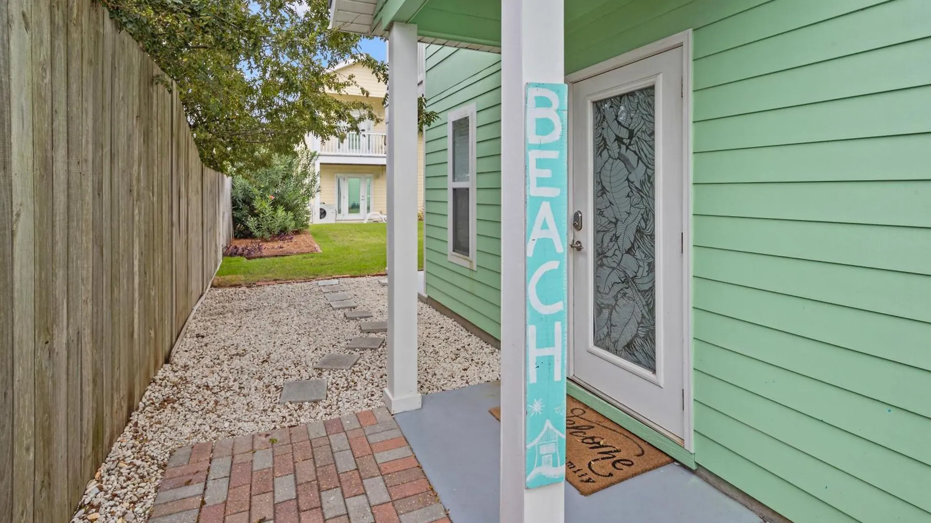Nyaraló Sago By The Sea: 2-Bed, 25-Bath Retreat Steps From The Beach, Sleeps 7! Panama City Beach