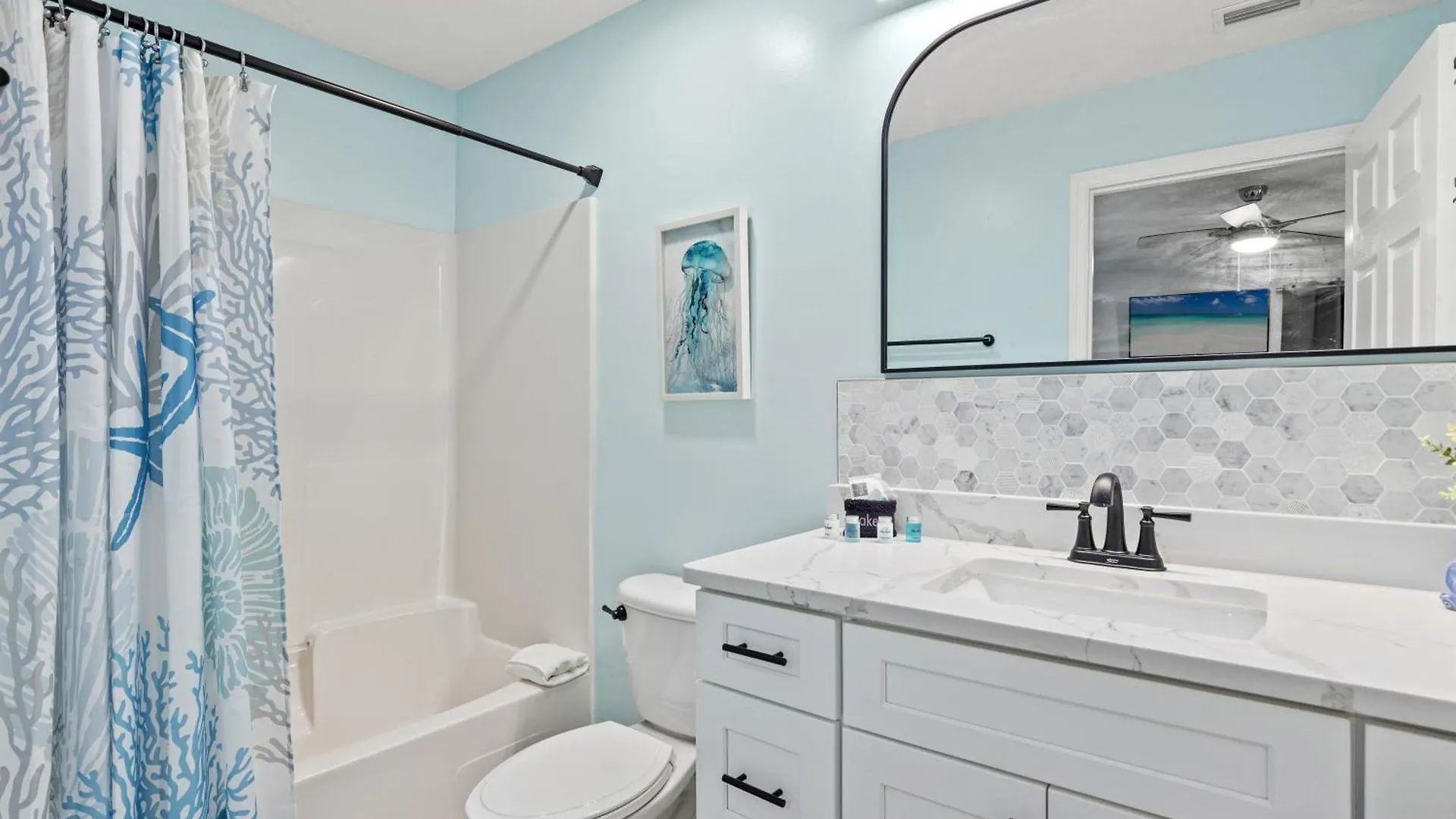 Sago By The Sea: 2-Bed, 25-Bath Retreat Steps From The Beach, Sleeps 7! Panama City Beach
