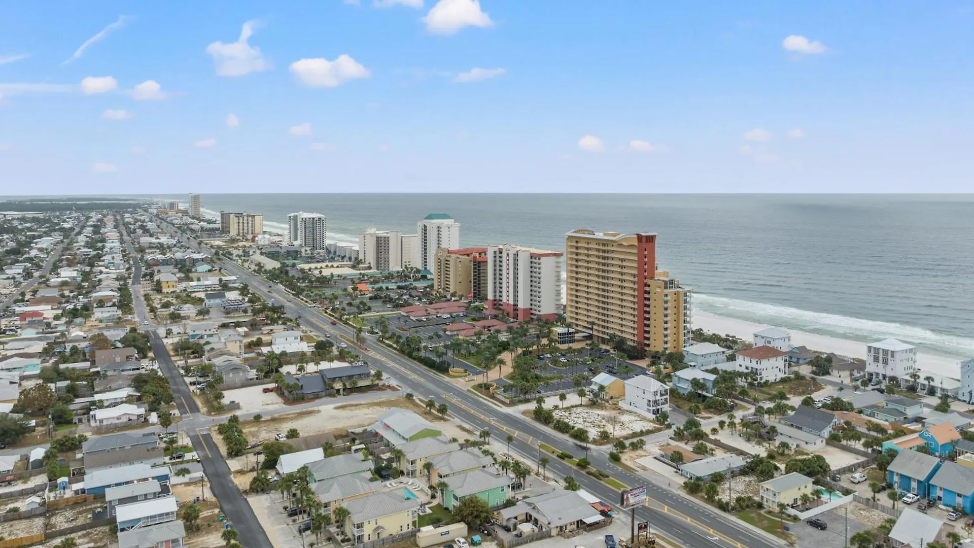 Nyaraló Sago By The Sea: 2-Bed, 25-Bath Retreat Steps From The Beach, Sleeps 7! Panama City Beach