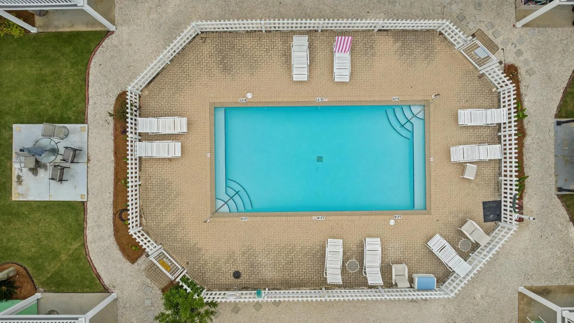 Sago By The Sea: 2-Bed, 25-Bath Retreat Steps From The Beach, Sleeps 7! Panama City Beach 0*,